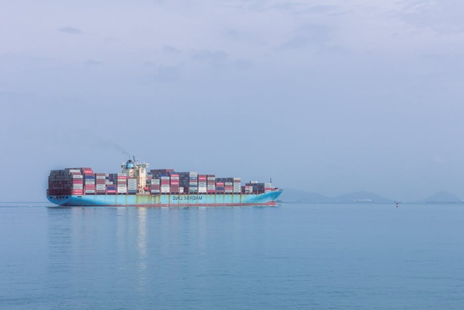 راهنمای استراتژیک حمل کانتینر از شنزن به ایران (آپدیت 2026) – Photo by Neron Photos - ترخیص کالا ChinPost ChinPost